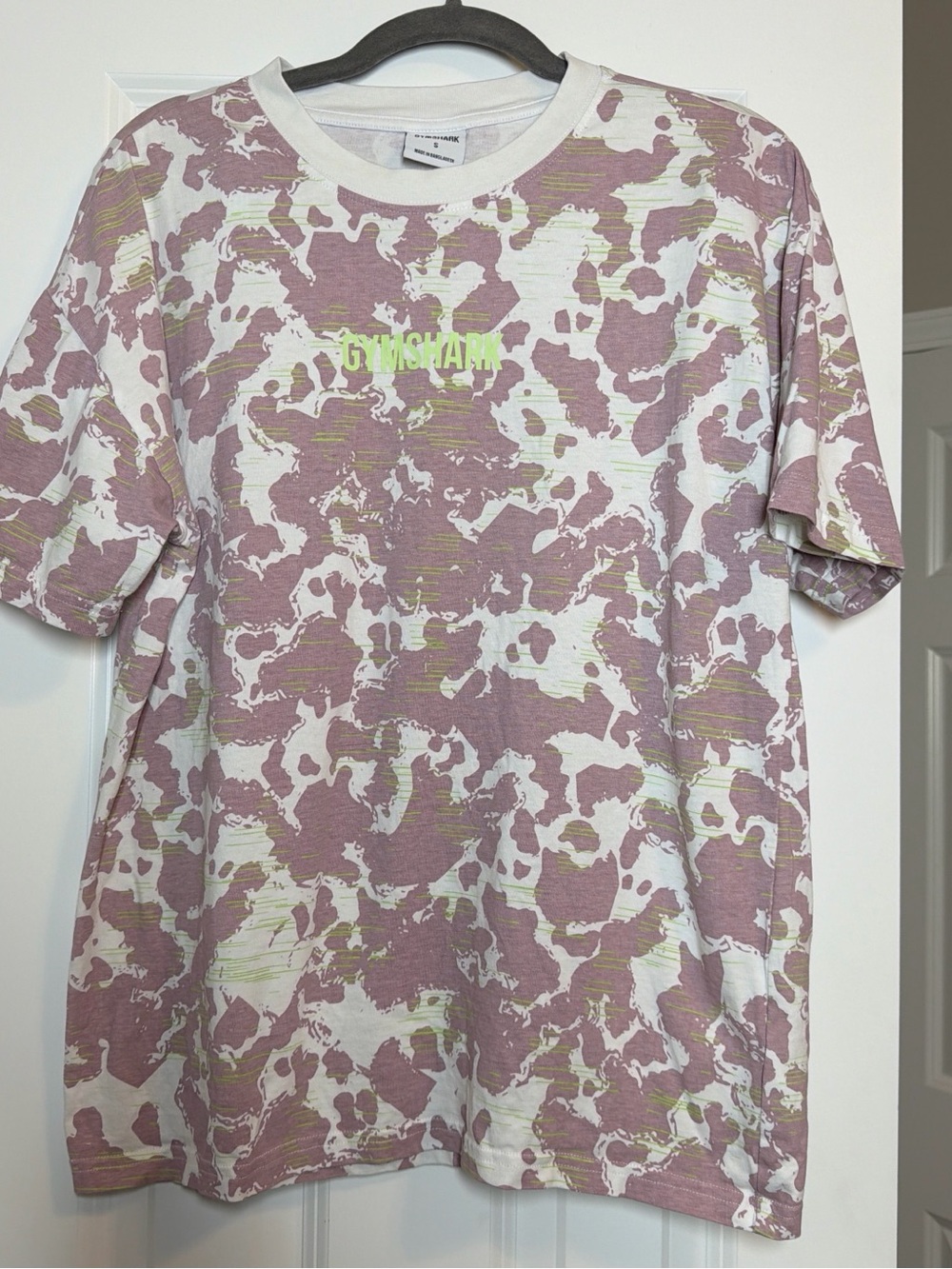 Gymshark White & Light Pink Camo Logo Tee